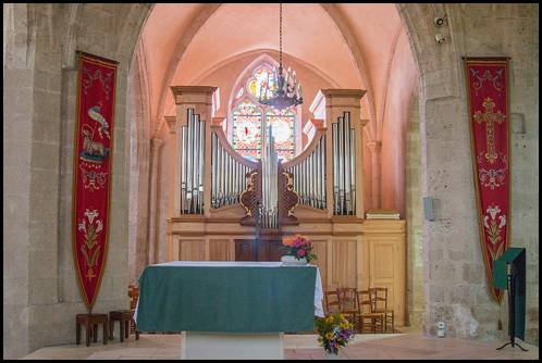 L'orgue de l'église Saint Victor à Artenay est une réalisation de Hubert Brayé l'un des trois facteurs de la sélection pour Cambo